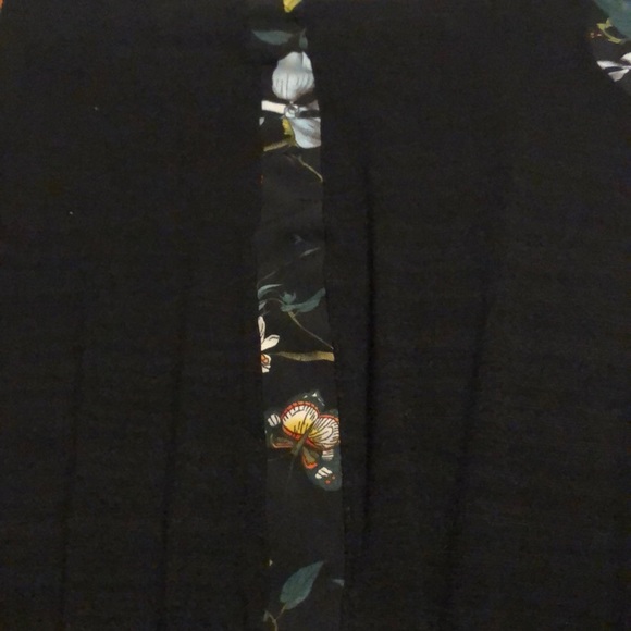 W5 shirt - Picture 4 of 4